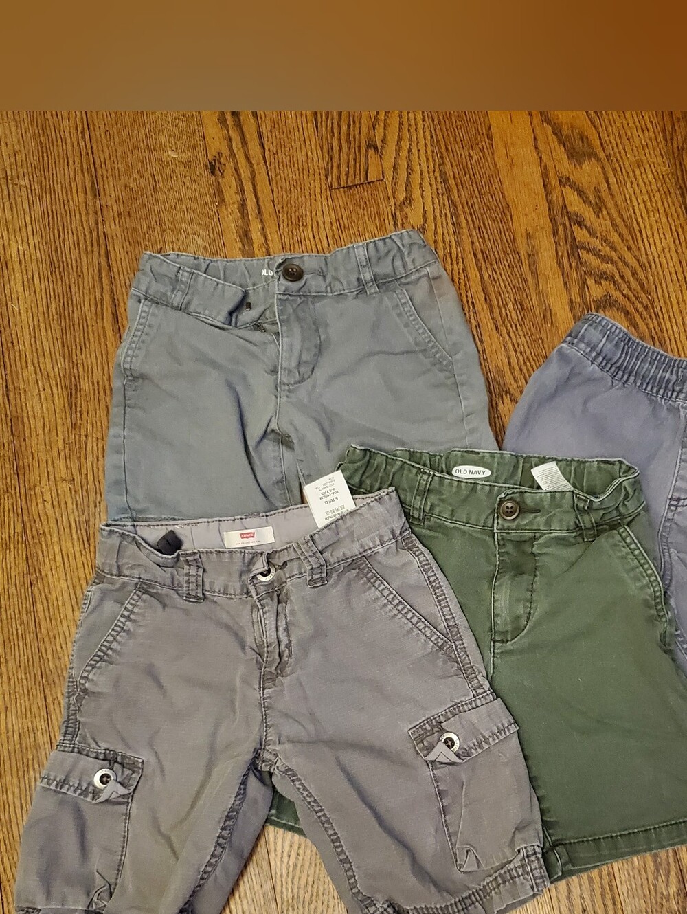 Bundle Ser Of Four Boys Shorts Sizes 5&6 (Levi's Old Navy And More)
